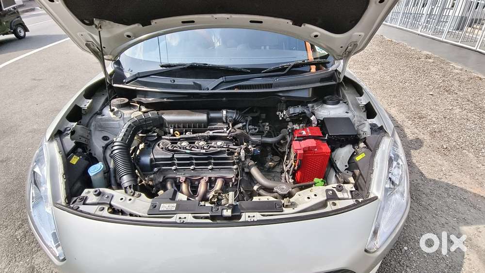 Maruti Suzuki Swift Vxi + Manual, 2019, Petrol