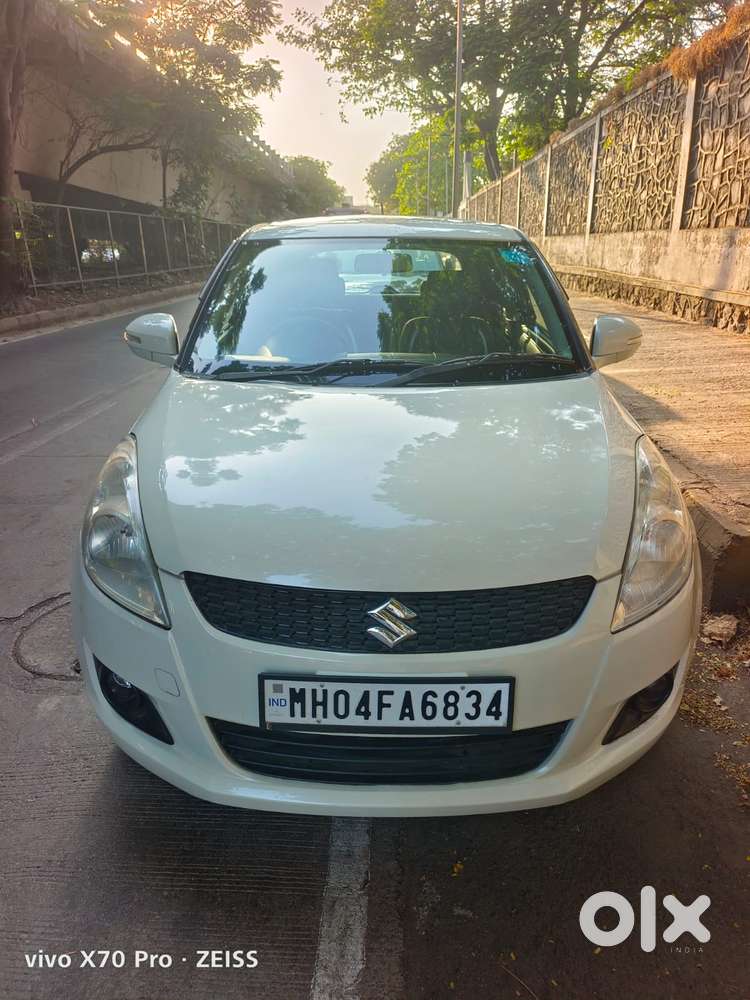 Maruti Suzuki Swift Vxi + Manual, 2012, Cng & Hybrids