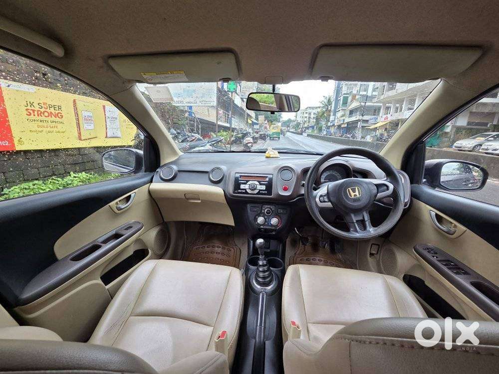 Honda Brio 2011-2013 V Mt, 2013, Petrol