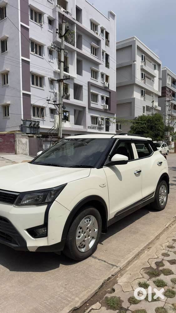 Mahindra Xuv300 W4, 2023, Petrol