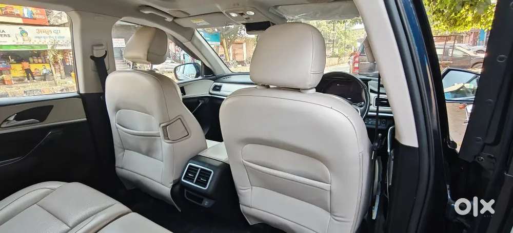 Mahindra Xuv700 2022 Diesel 100000 Km Driven