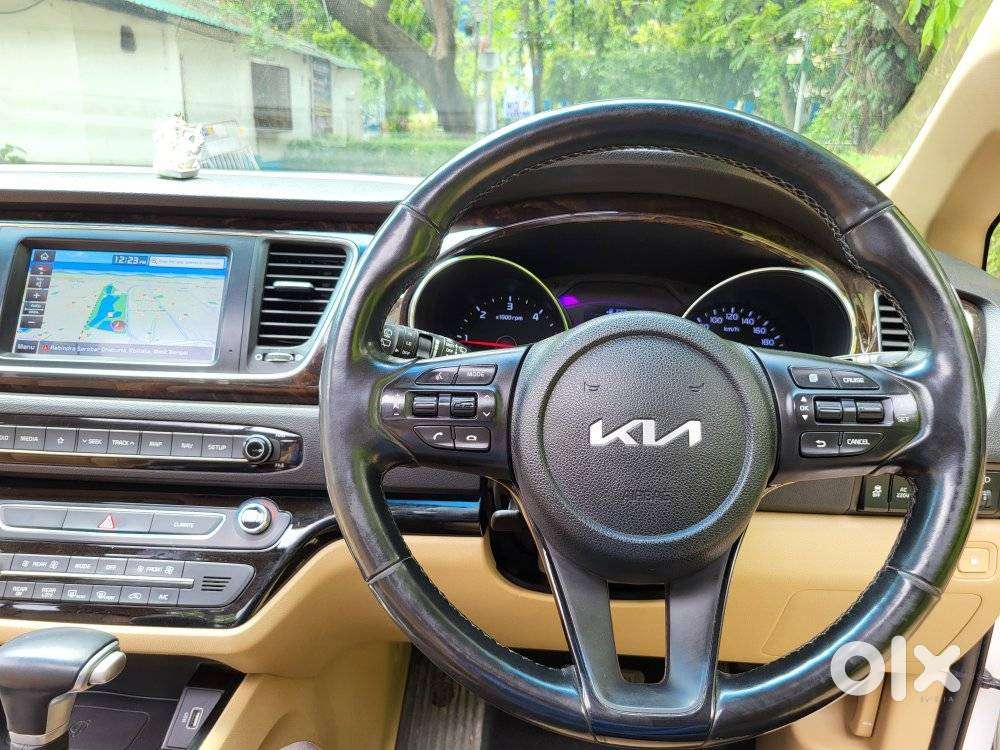 Kia Carnival Limousine Plus 7 Str, 2022, Diesel