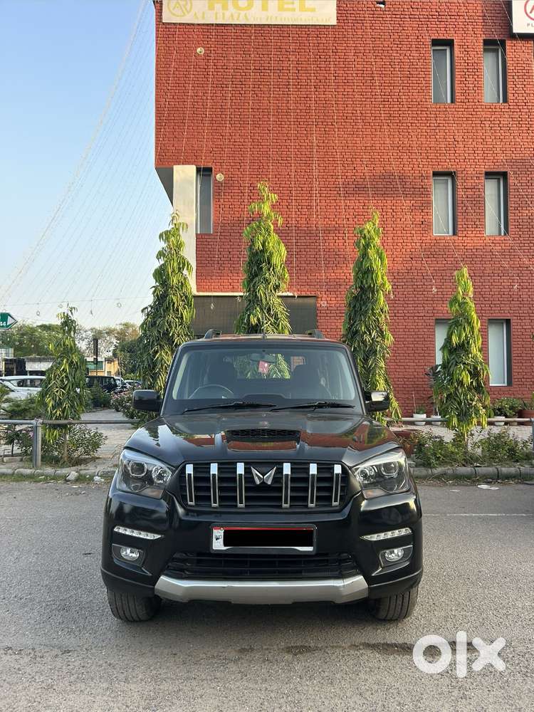Mahindra Scorpio Classic 2.2 S 11 Mt 7 Str, 2022, Diesel