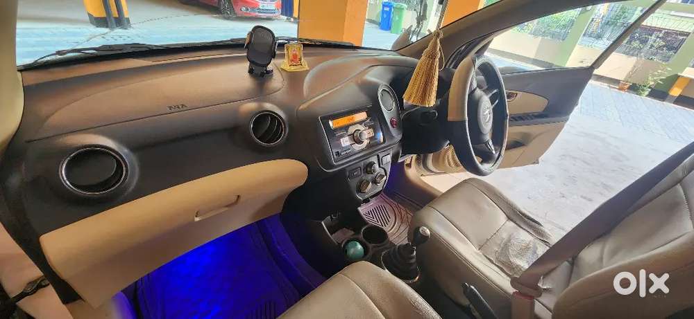 Honda Amaze 2015 Petrol 64200 Km Driven