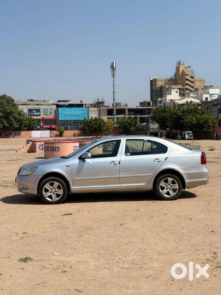 Skoda Laura 1.9 Tdi Mt Ambiente, 2010, Diesel