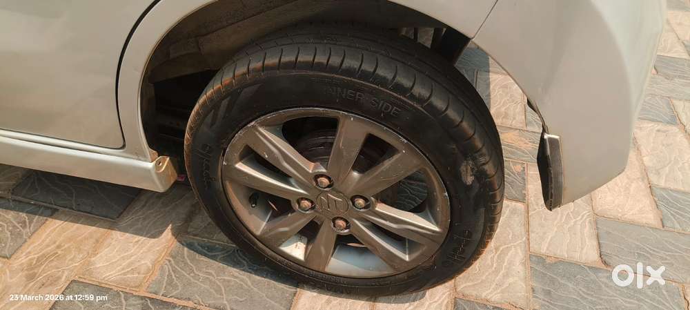 Maruti Suzuki Wagon R Stingray 1.0 Vxi Plus, 2017, Petrol