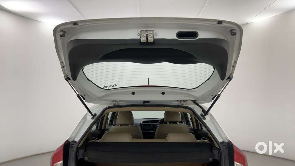 Honda Jazz [2020-2023] 1.2 V I-vtec Mt, 2017, Petrol