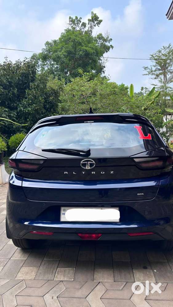 2023 Tata Altroz Petrol Dca  14,000 Km  Opera Blue  Single Owner