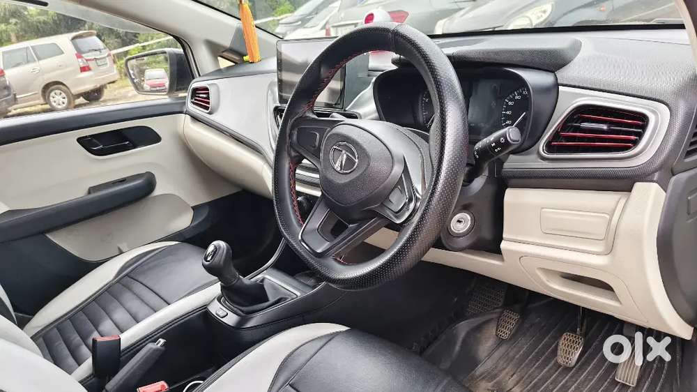 Tata Altroz 1.2 Petrol 2021