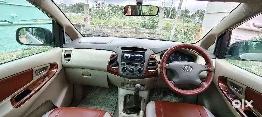 Toyota Innova 2.5 V 8 2008