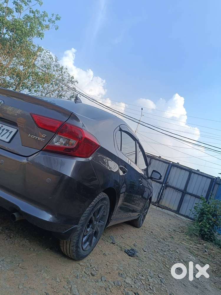 Honda Amaze Diesel Automatic Top And Variant