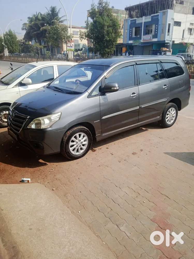 Toyota Innova 2012 Diesel Well Maintained