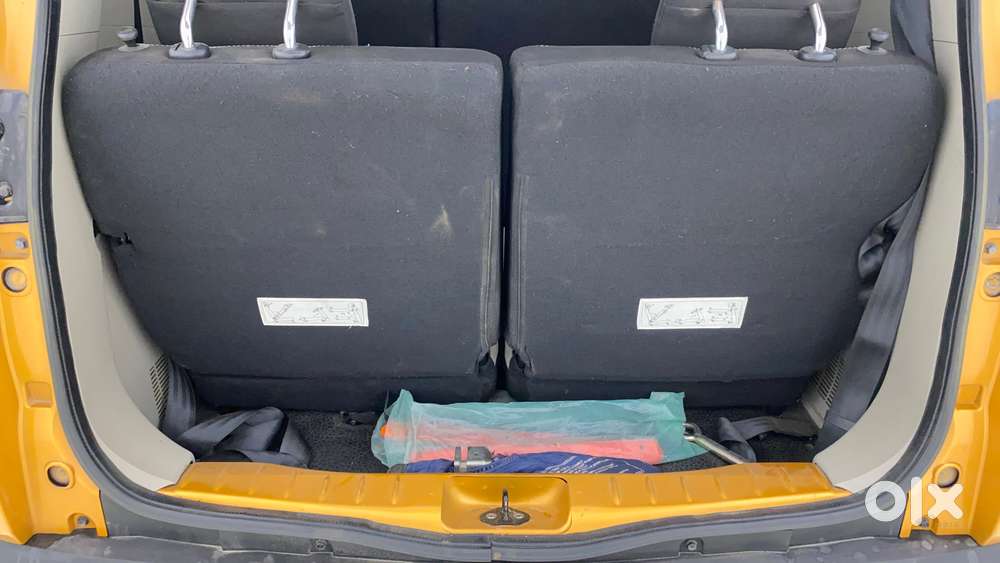 Renault Triber 1.0 Rxz Dual Tone, 2019, Petrol