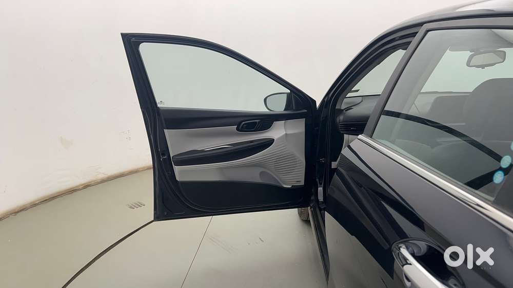 Hyundai New I20 1.2 Asta (o) Ivt, 2024, Petrol