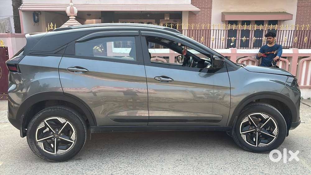 Tata Manual Petrol 2024