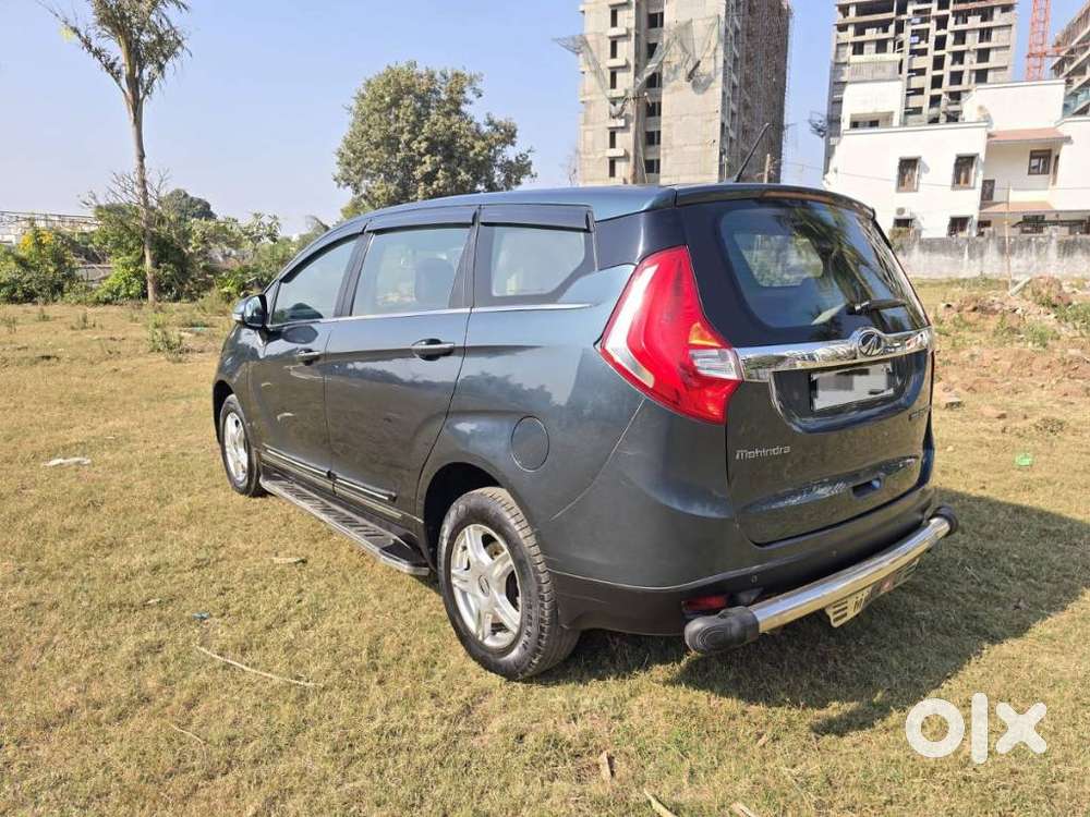 Mahindra Marazzo M6, 2019, Diesel