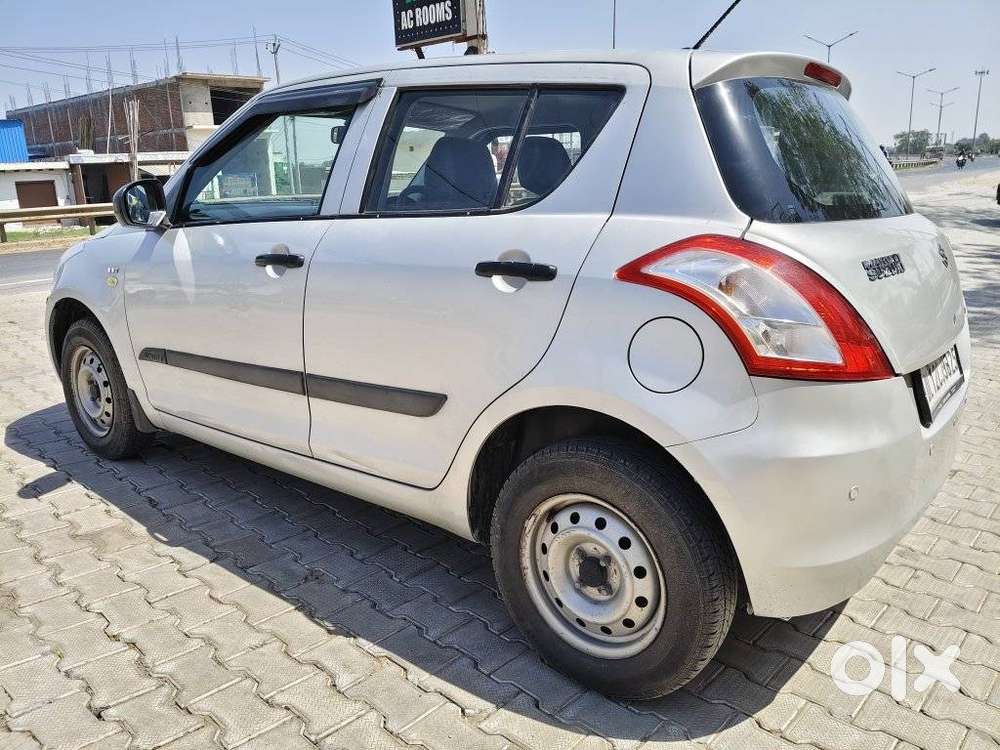 Maruti Suzuki Swift Lxi Optional-o, 2016, Petrol