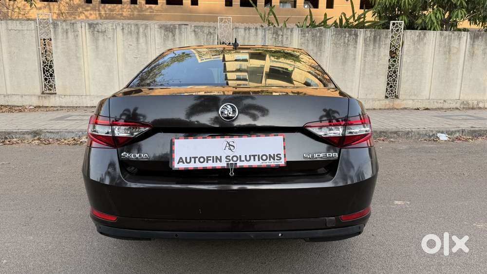Skoda Superb 2013-2015 Elegance 1.8 Tsi Mt, 2016, Petrol