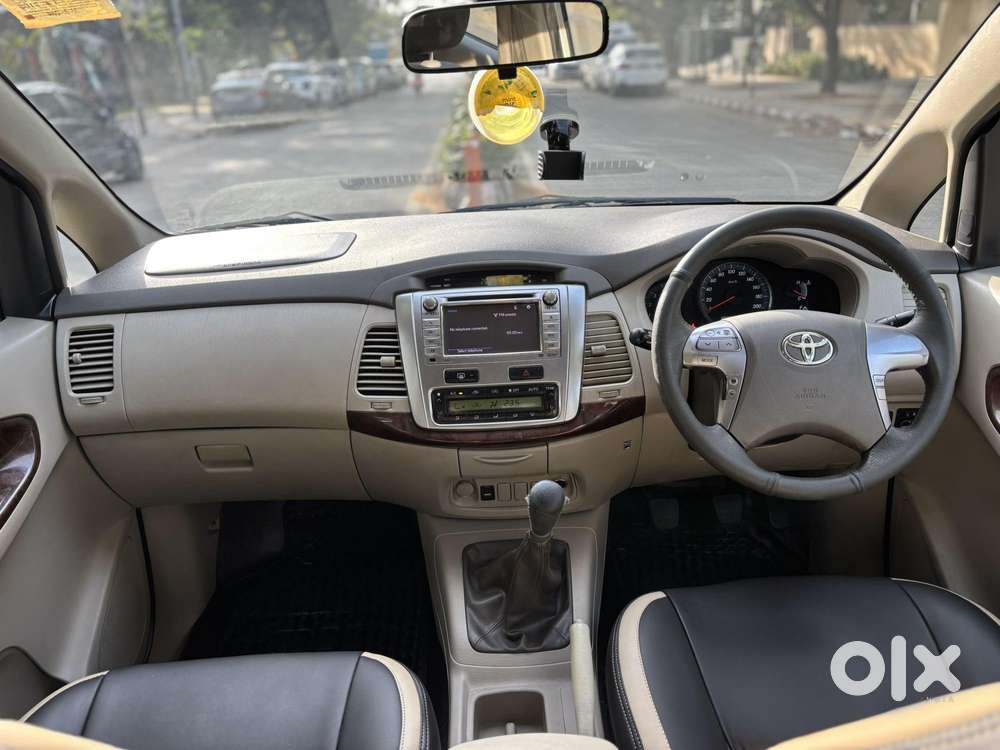 Toyota Innova 2.5 V 7 Str, 2014, Diesel
