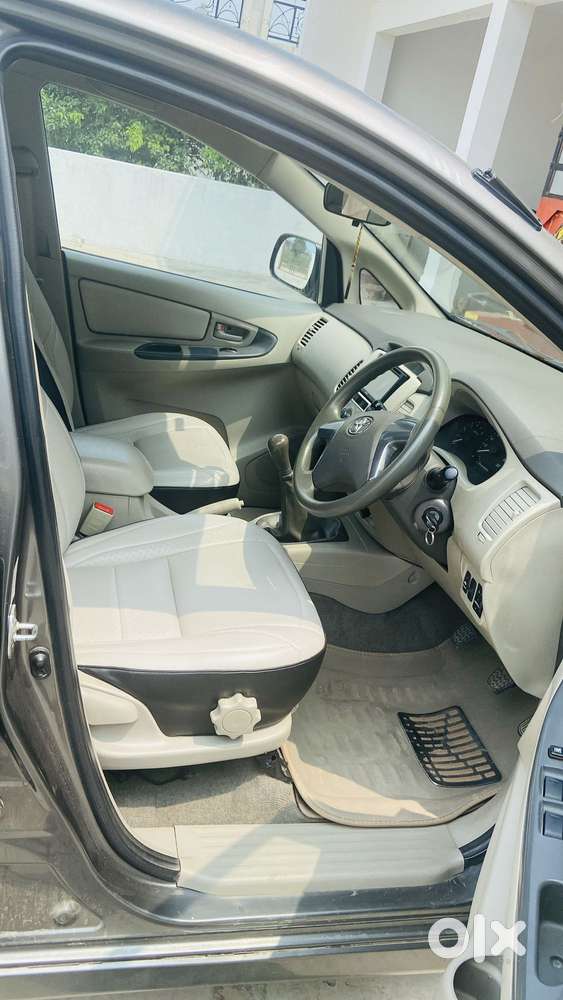 Toyota Innova 2.5 G (diesel) 7 Seater, 2014, Diesel