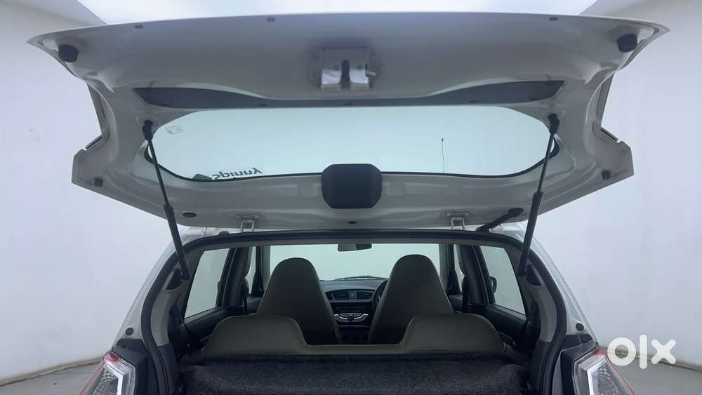 Maruti Suzuki Alto K10 Vxi, 2016, Petrol