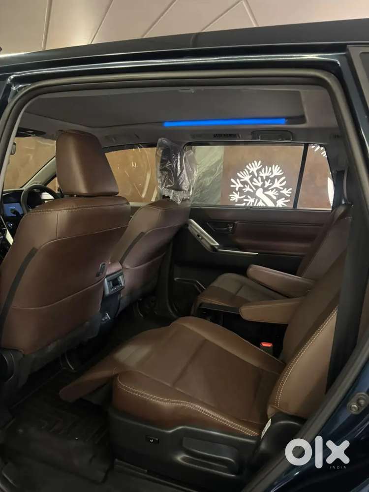 Toyota Innova Hycross 2026