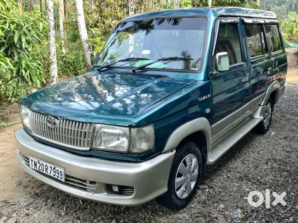 Toyota Qualis Rs 2004