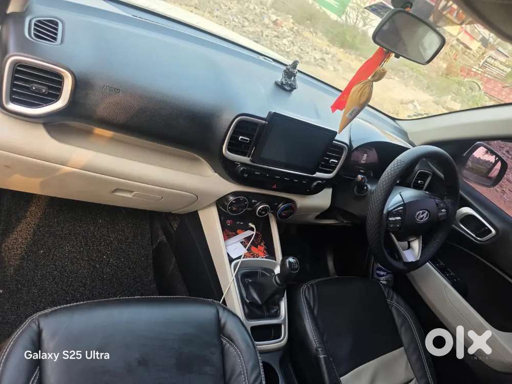 Hyundai Venue 2025 Petrol Good Condition