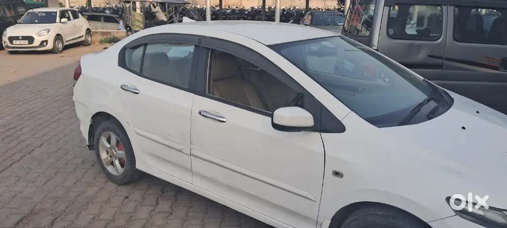 Honda City 2011 Cng & Hybrids 105000 Km Driven