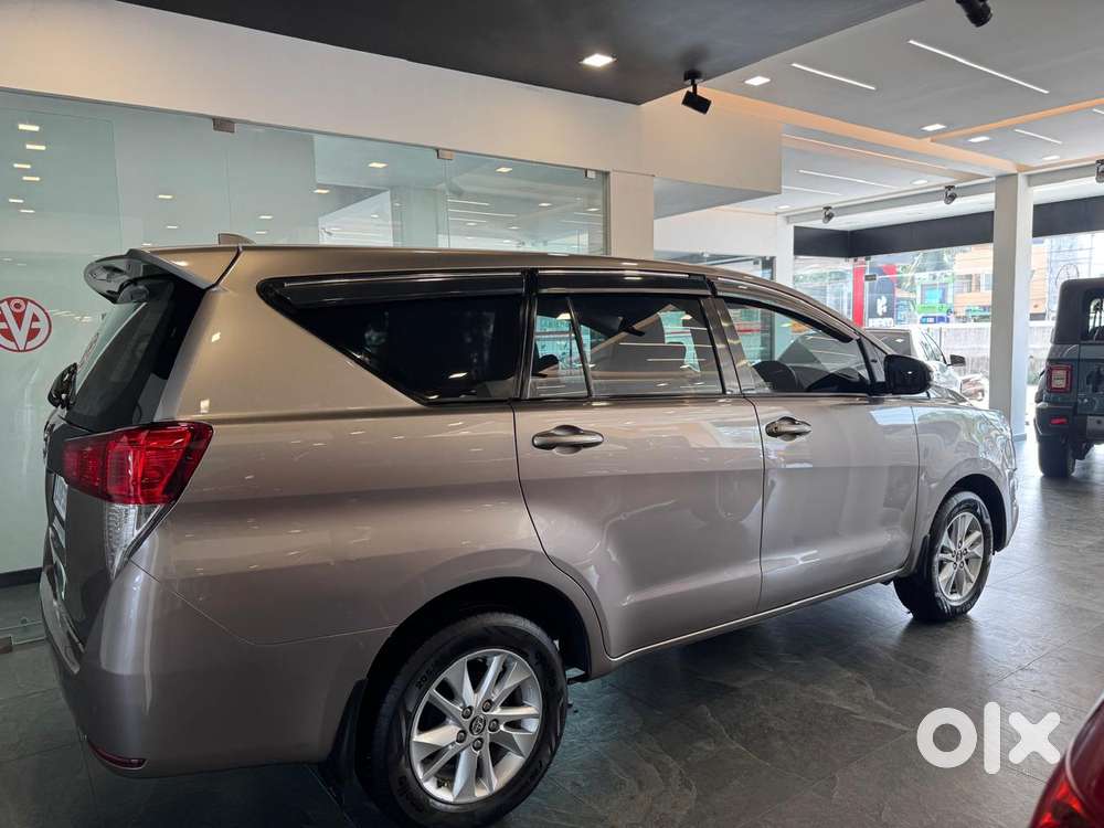 Toyota Innova Crysta, 2019