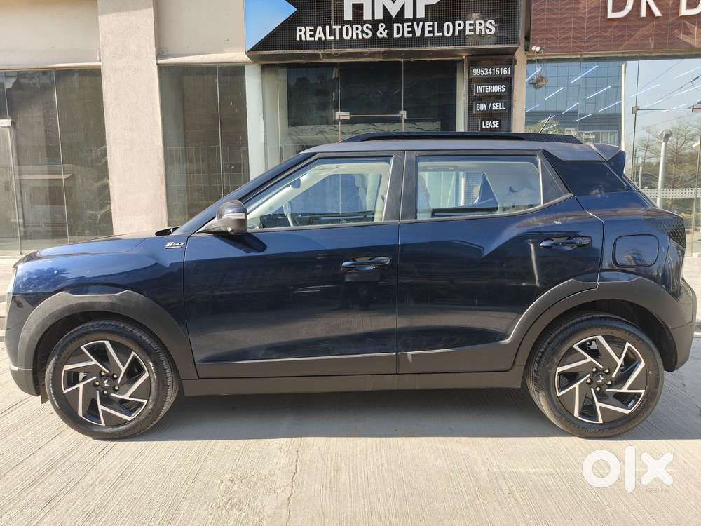 Mahindra Xuv 3xo Ax7l 1.2 Petrol At (pg), 2024, Petrol