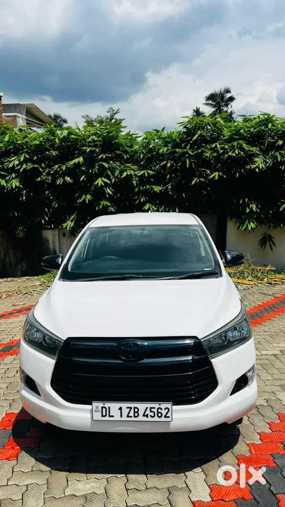 Toyota Innova Crysta 2017 Diesel Manual Model