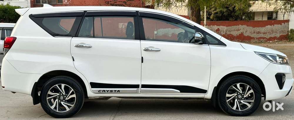 Toyota Innova Crysta [2020-ongoing] 2.4 Gx At 7 Str, 2021, Diesel