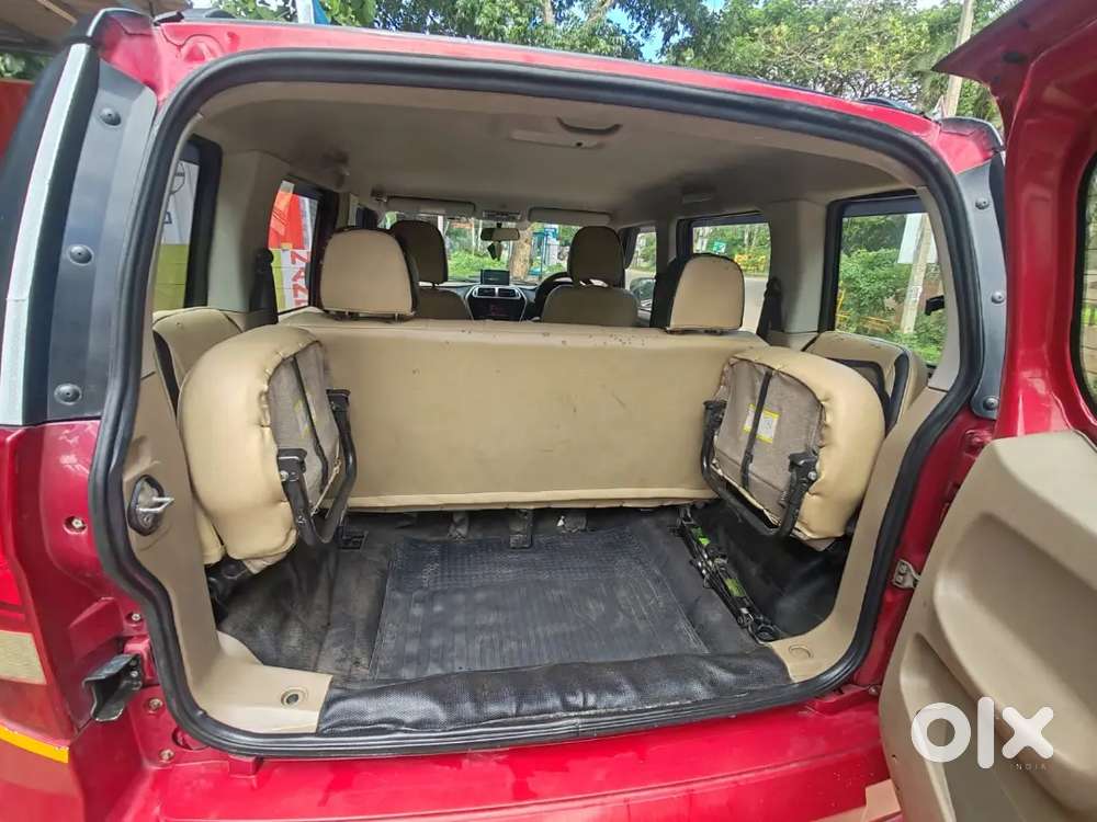 Mahindra Tuv 300 2018