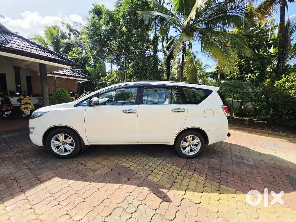 Toyota Innova Crysta 2.8z 2018