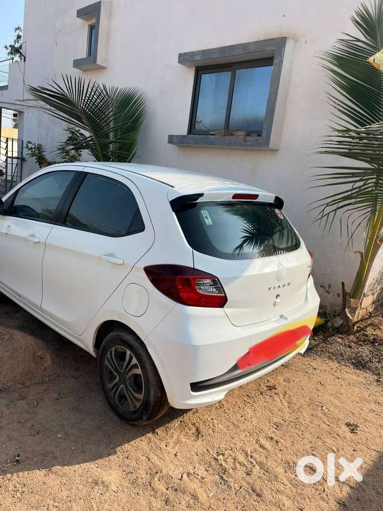 Tata Tiago 2024 Petrol 30000 Km Driven