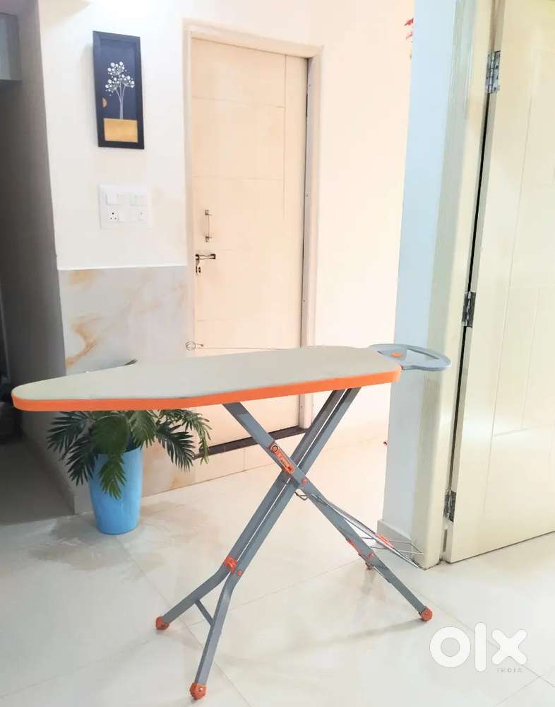 Ironing stand