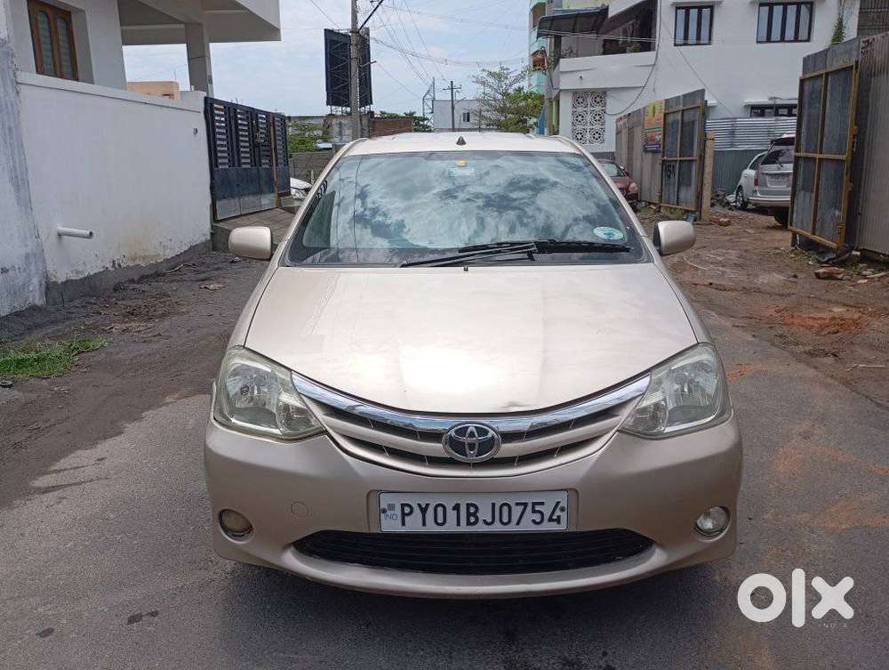 Toyota Etios, 2011, Petrol