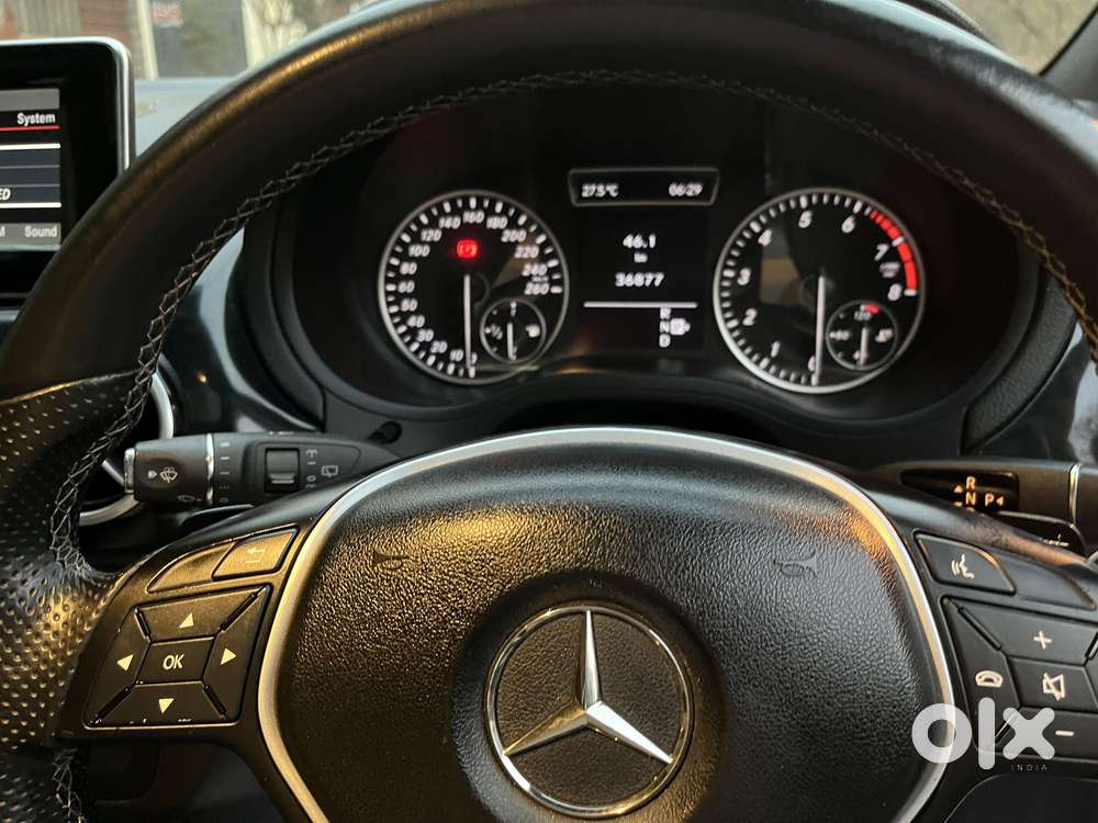 Mercedes-benz B Class 180 Sportz Petrol, 2013