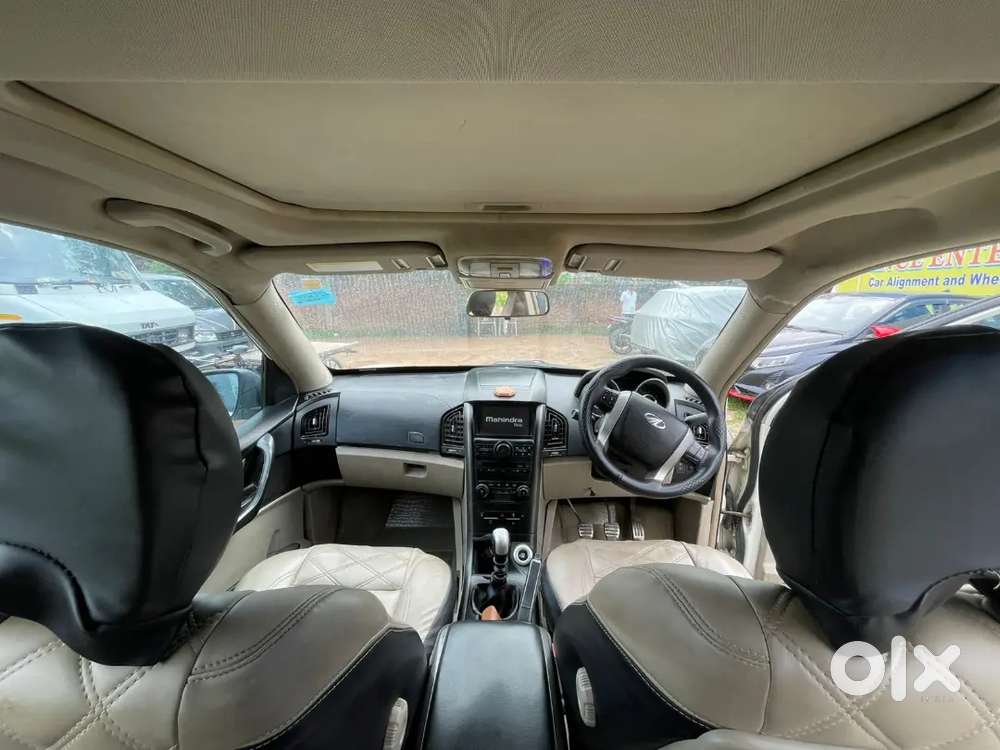 Mahindra Xuv500 2.2 W10 2016