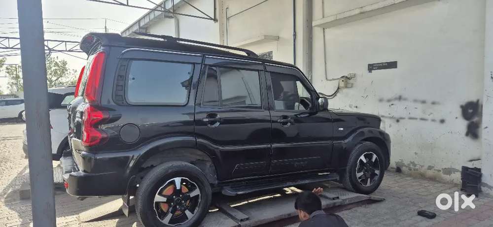 Mahindra Scorpio Classic 2024 Diesel 18500 Km Driven