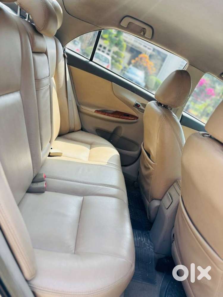 Toyota Corolla Altis G, 2010, Petrol