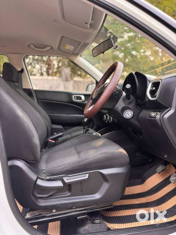 Hyundai Venue S 1.2 Petrol, 2021, Petrol