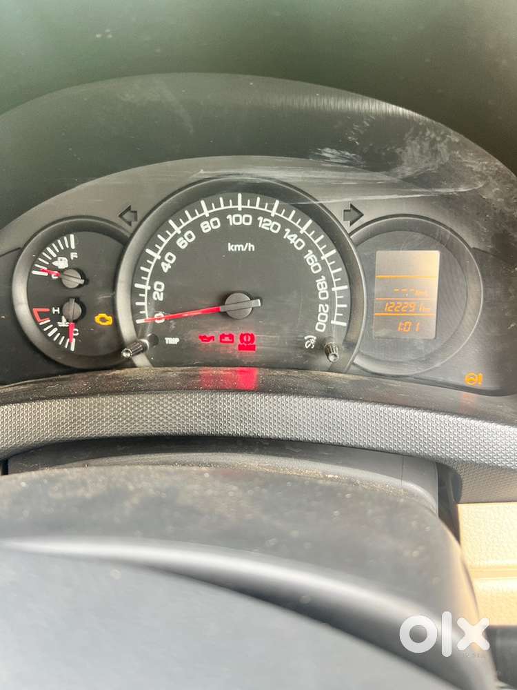 Maruti Suzuki Swift Dzire 2015