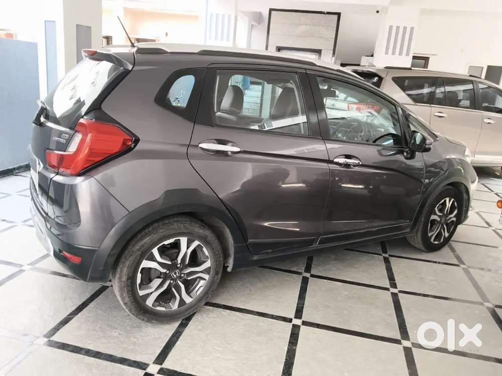 Honda Wr-v 2017 Diesel Well Maintained And Showroom Track