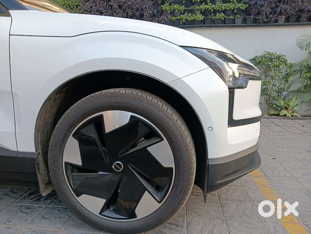 Volvo Ex30, 2025, Electric