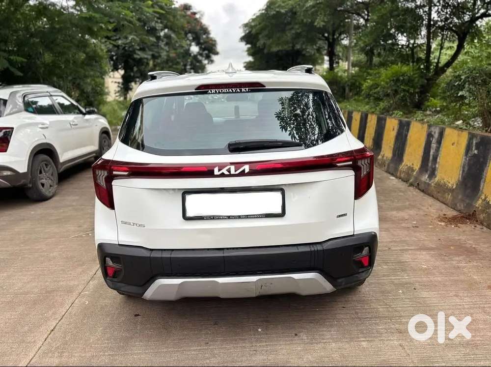 Kia Seltos 2024 Diesel Well Maintained.