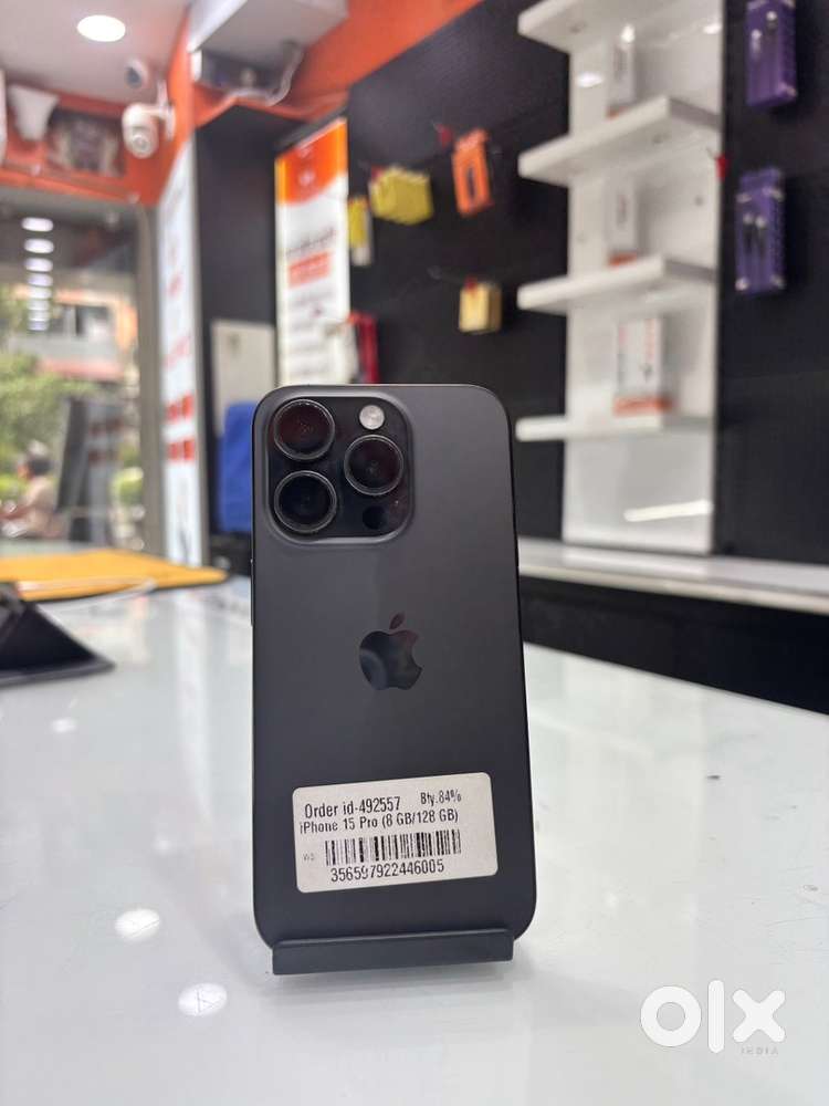 I phone 15 pro 128gb