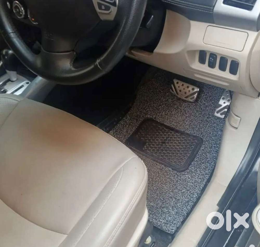 Mitsubishi Outlander Petrol 2012