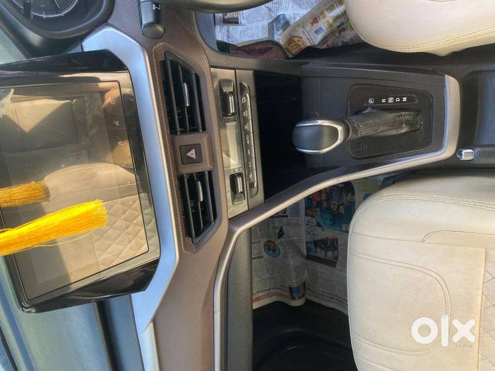 Maruti Suzuki Brezza 1.5 Zxi Plus At Smart Hybrid, 2023, Petrol